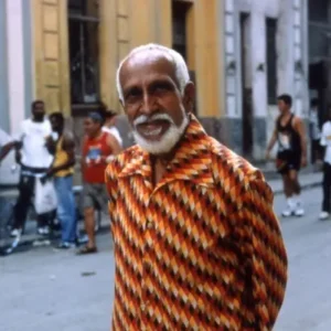 Rubén González